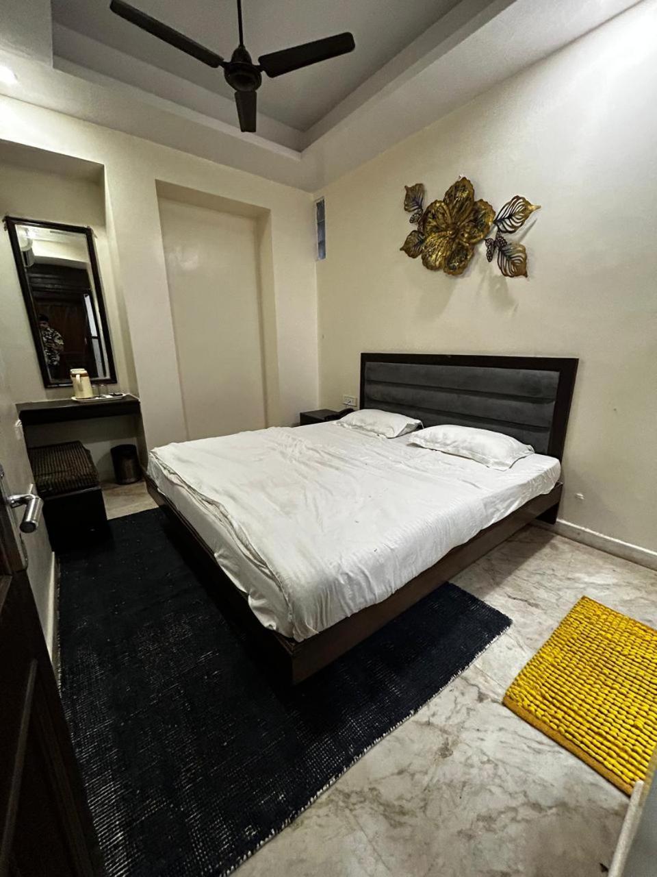 Family Hotel By Pg International Νέο Δελχί Εξωτερικό φωτογραφία