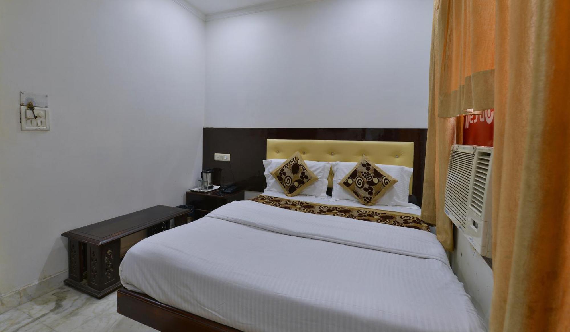 Family Hotel By Pg International Νέο Δελχί Εξωτερικό φωτογραφία